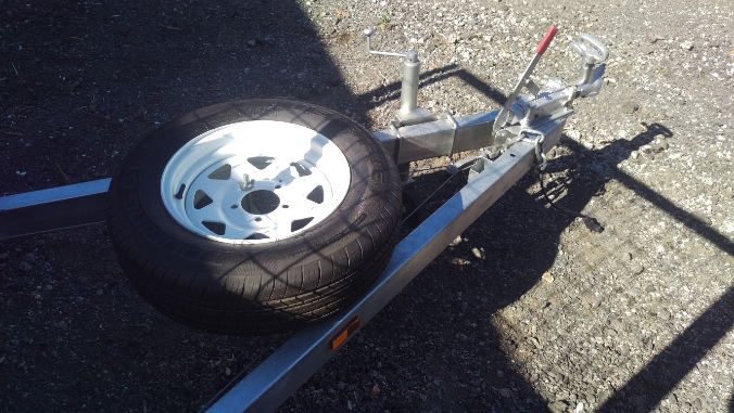 8x5-trailers-spare-wheel